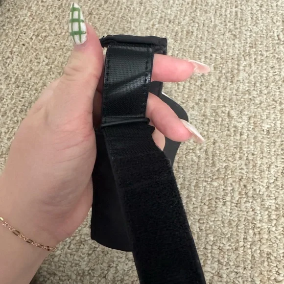 Nike Kids Black and White Visor - Picture 3 of 4